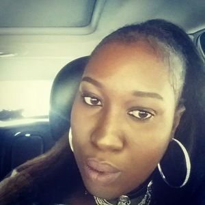 Meet your Posher, Crystal